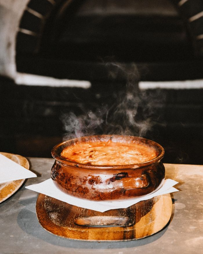 Bubbling pots at The Playwright craft Pub in Nottingham